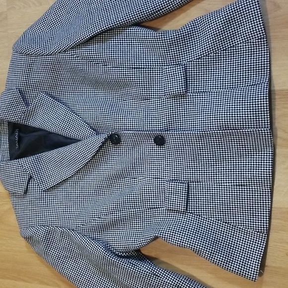 Tahari houndstooth blazer size 6 EUC - Picture 2 of 12